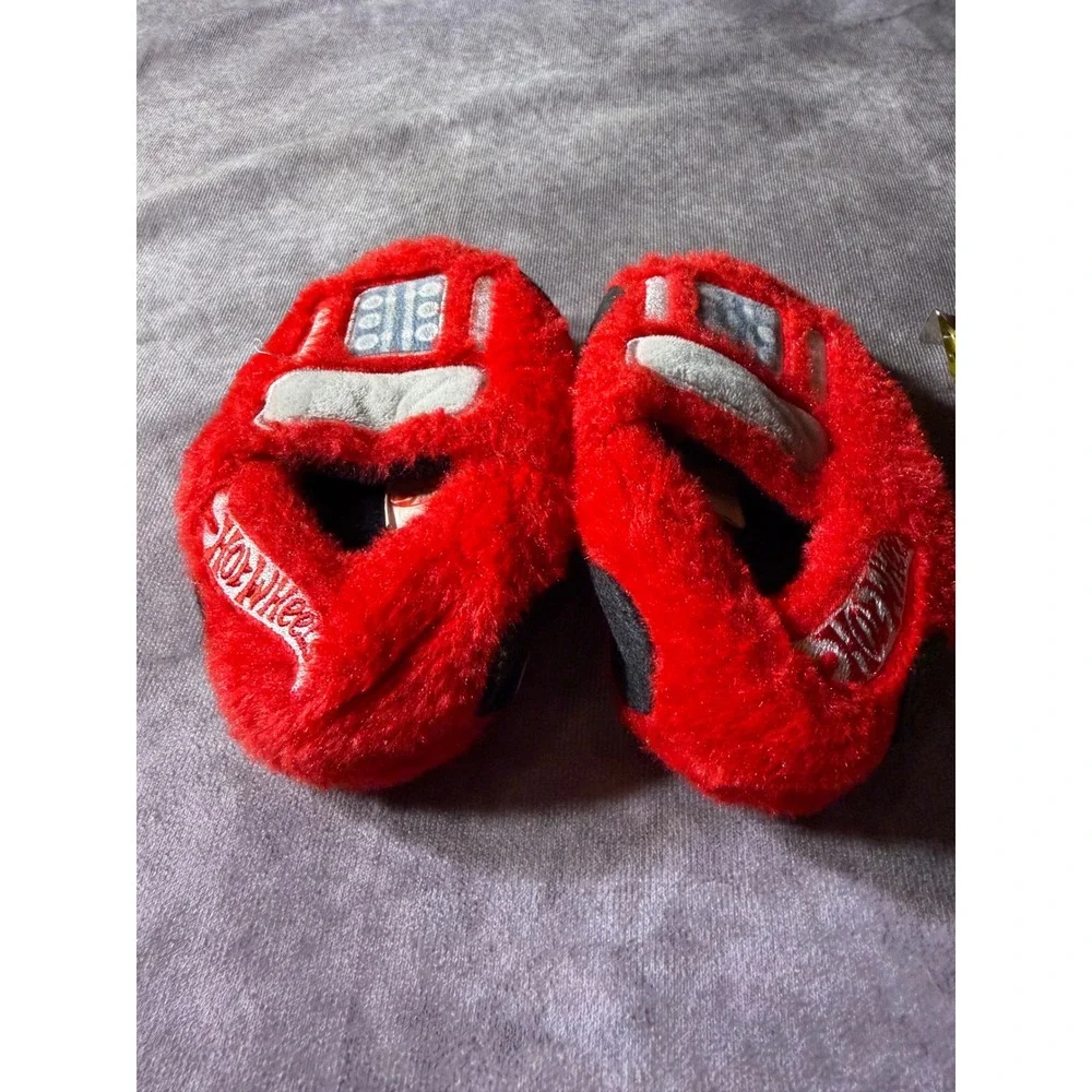 Hot Wheels Toddler Boys Red Race Car Plush Slippers Size 5/6 House Shoes